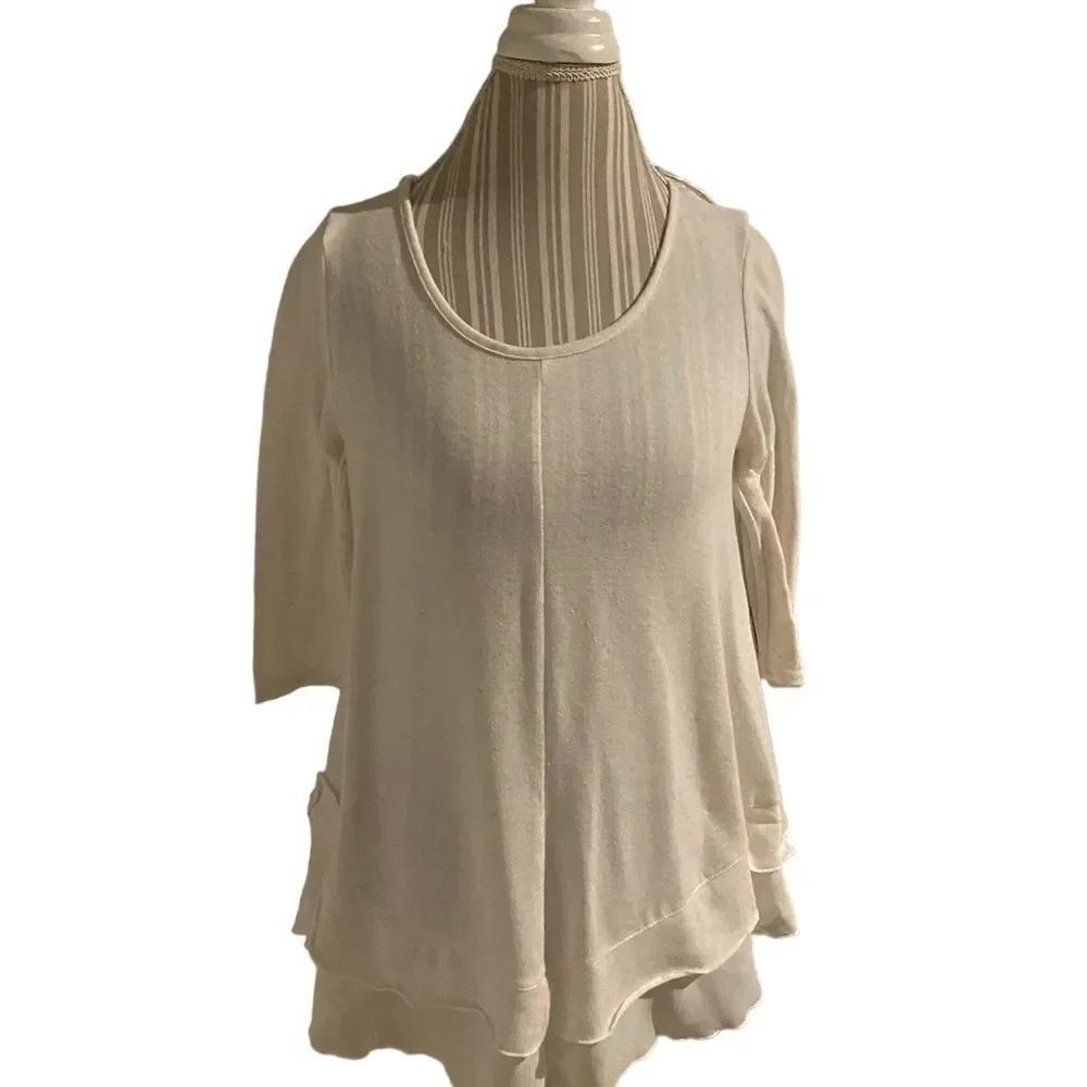 Living doll Los Angeles awesome top with layered look see pics so cute
